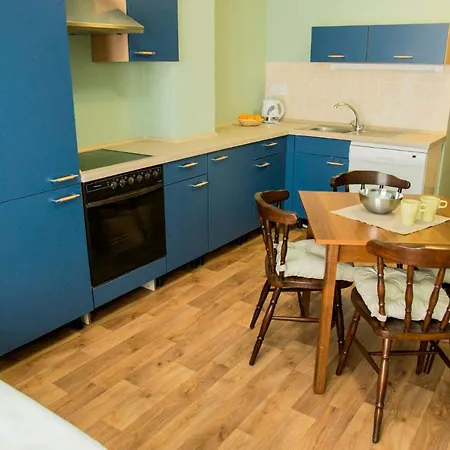 Studia A U Karla Apartment *